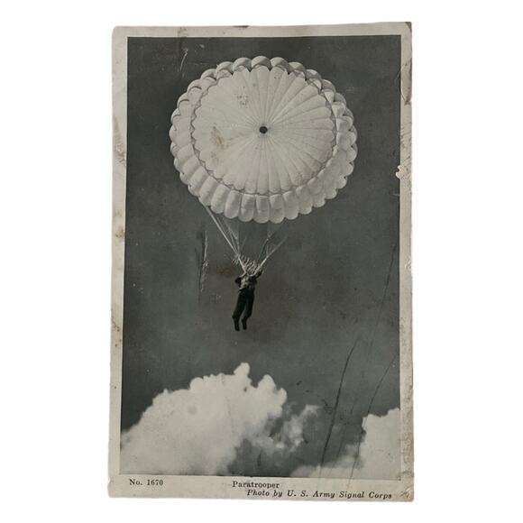Vtg WWII Postcard Ephemera WR Thompson Paratrooper No 1670 US Army Signal Corps - Picture 2 of 10